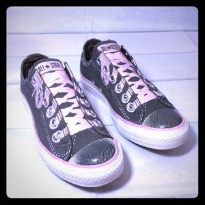 Women’s Converse Sneakers Size 6.5